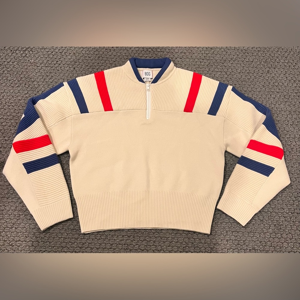 BDG Cream Sweater Size SP Butter Soft Cropped Comfy Warm Winter Cold Weather EUC